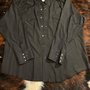 Wrangler Men's Charcoal Striped Button Down Shirt